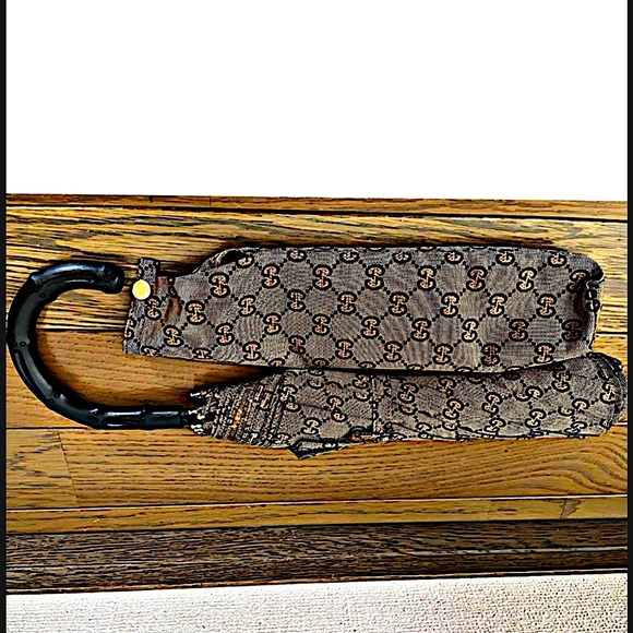 Authentic Gucci Rare Tom Ford 00 AW Monogram GG Bamboo Folding Umbrella - Picture 2 of 9